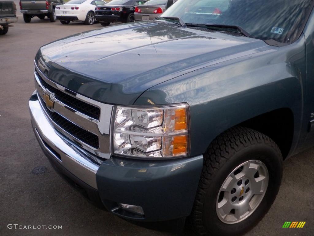 2010 Silverado 1500 LT Extended Cab 4x4 - Blue Granite Metallic / Ebony photo #4