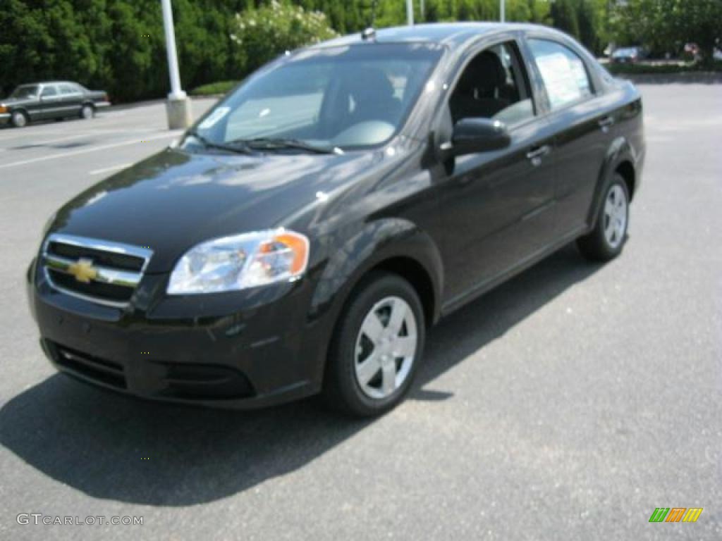 2010 Aveo LT Sedan - Black Granite / Charcoal photo #4