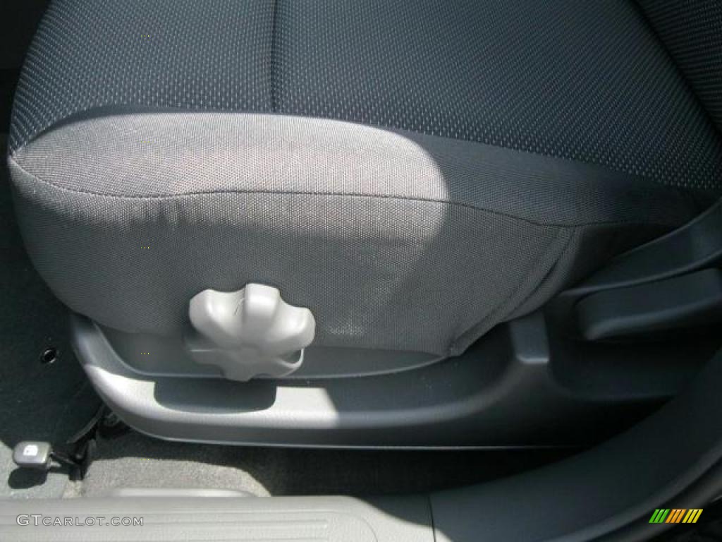 2010 Aveo LT Sedan - Black Granite / Charcoal photo #9