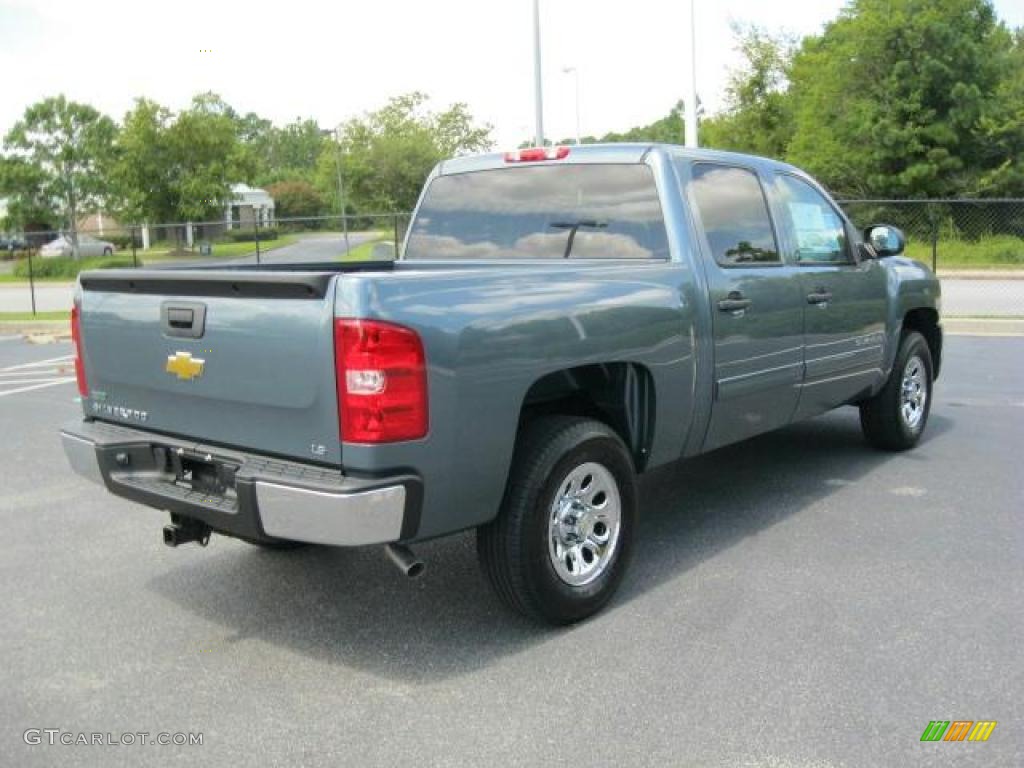 2010 Silverado 1500 LS Crew Cab - Blue Granite Metallic / Dark Titanium photo #2