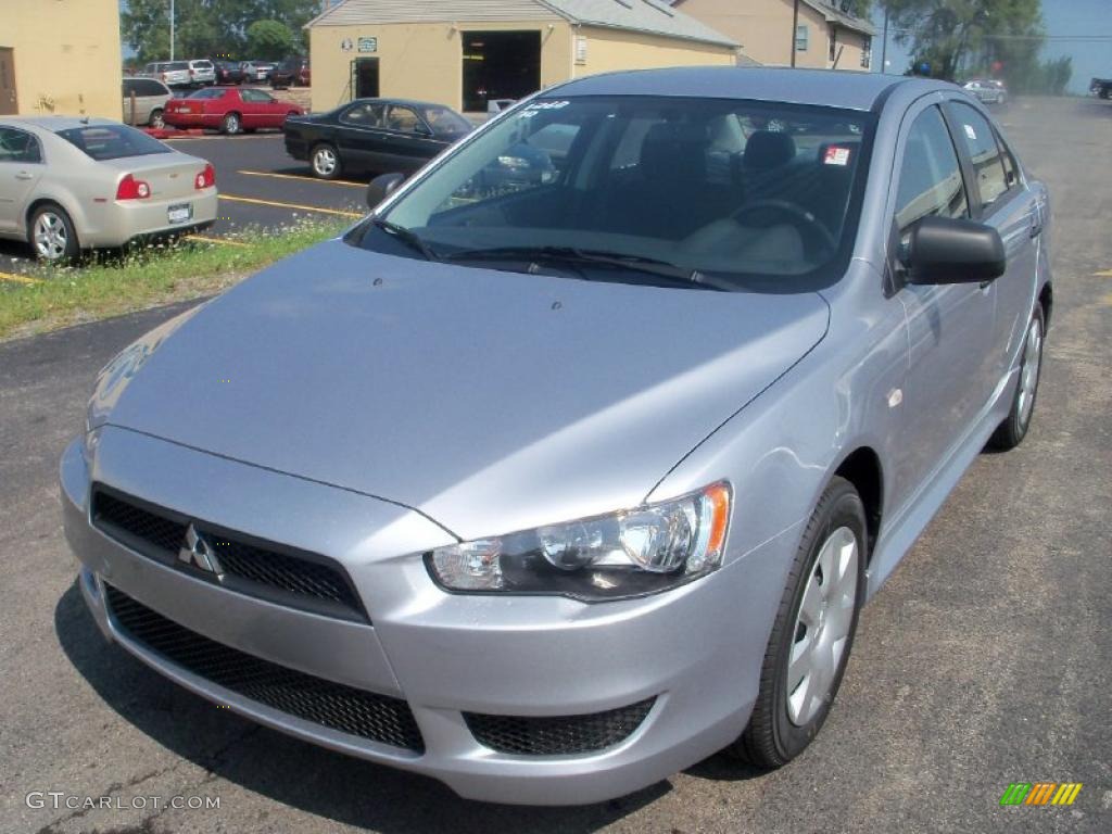 2010 Lancer DE - Apex Silver Metallic / Black photo #1