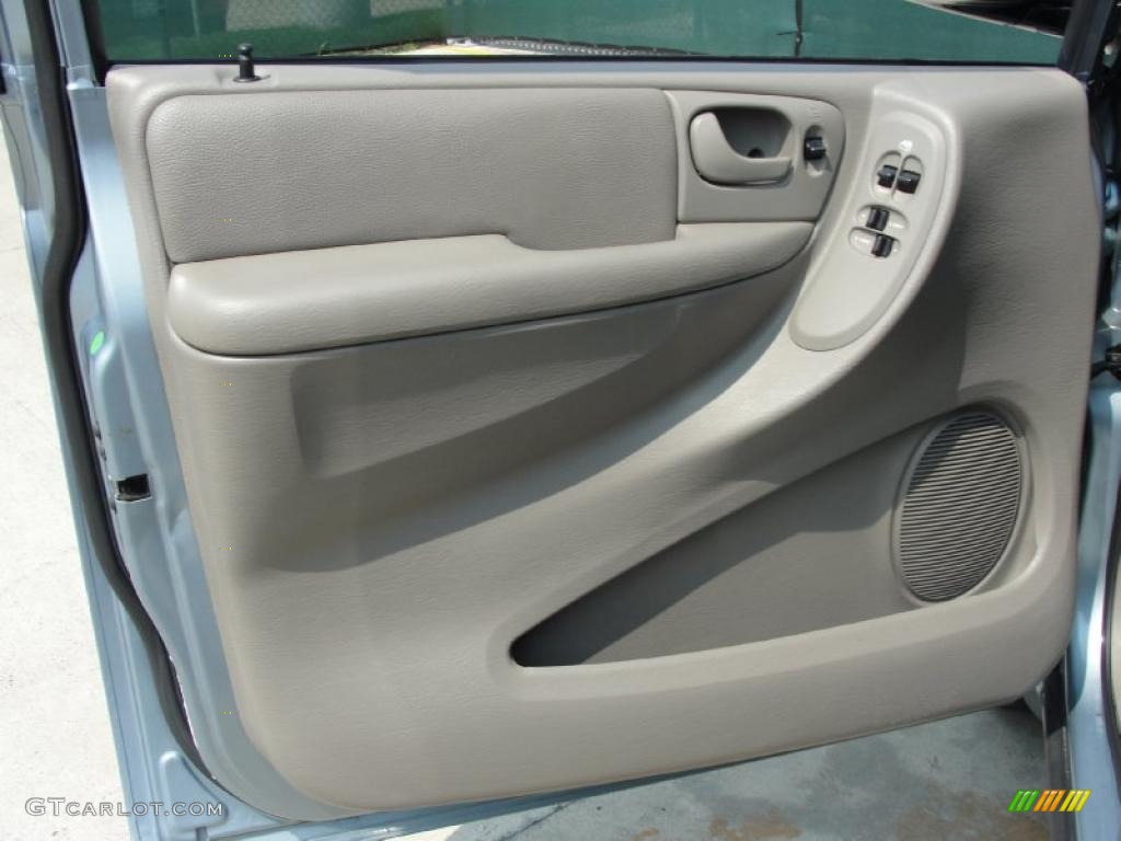 2003 Town & Country LX - Butane Blue Pearl / Taupe photo #40