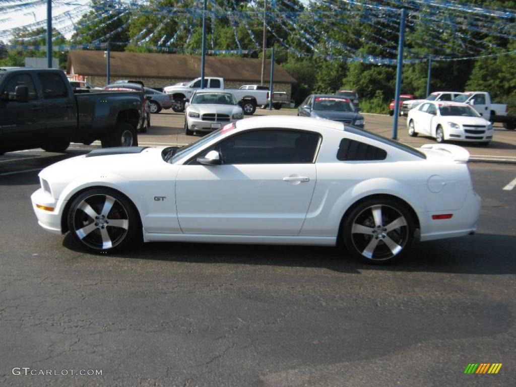 2005 Mustang GT Premium Coupe - Performance White / Red Leather photo #2