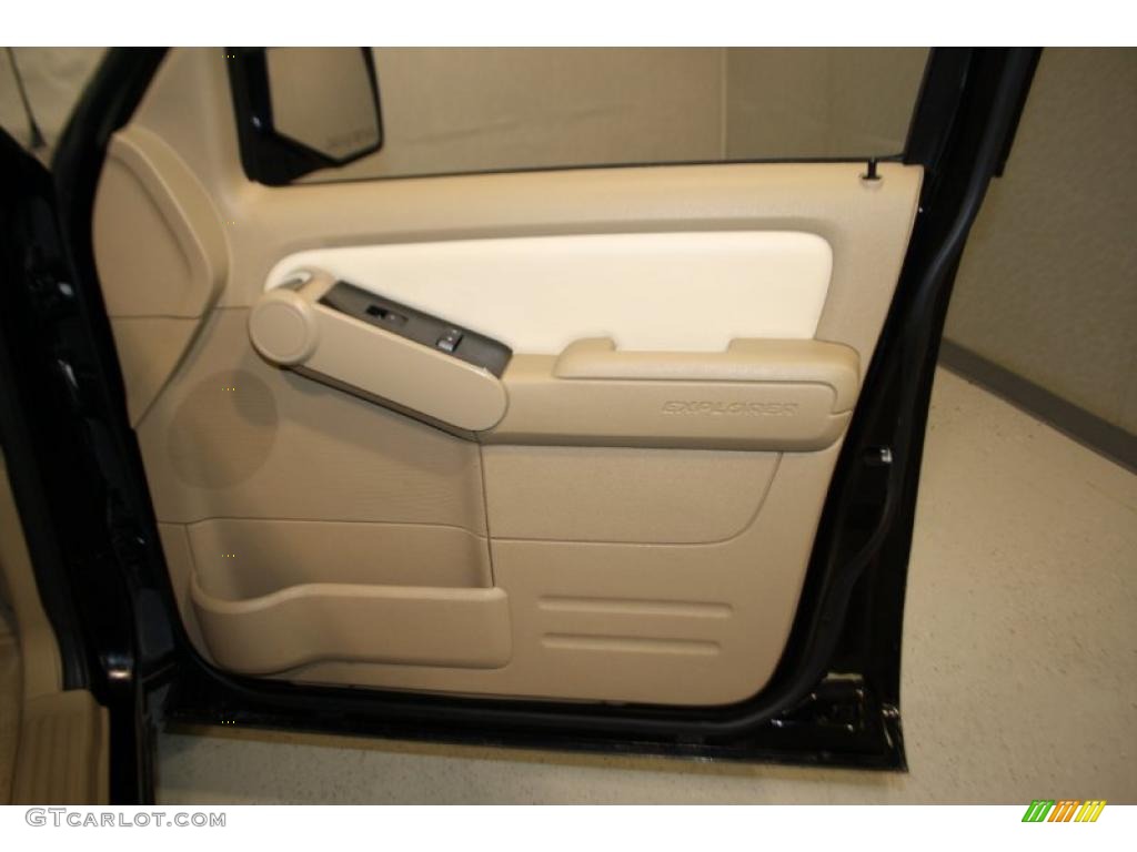 2008 Explorer XLT - Black / Camel photo #10