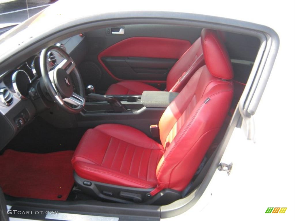 2005 Mustang GT Premium Coupe - Performance White / Red Leather photo #13