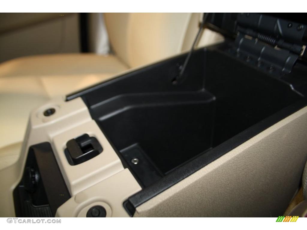 2008 Explorer XLT - Black / Camel photo #18