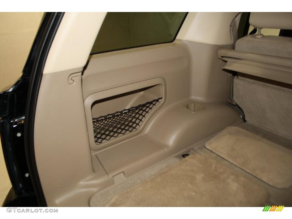 2008 Explorer XLT - Black / Camel photo #35