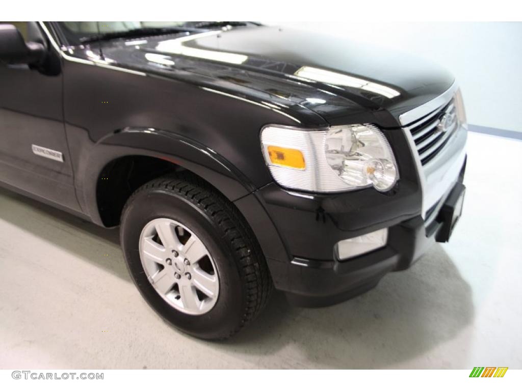 2008 Explorer XLT - Black / Camel photo #48