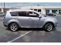 2009 Cool Silver Metallic Mitsubishi Outlander XLS 4WD  photo #4