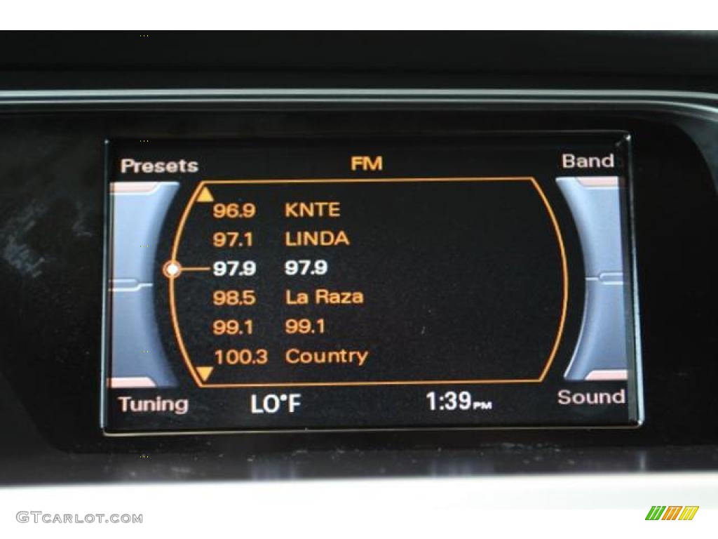 2009 A4 2.0T Sedan - Brilliant Black / Black photo #26