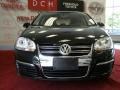 Black - Jetta SE Sedan Photo No. 2