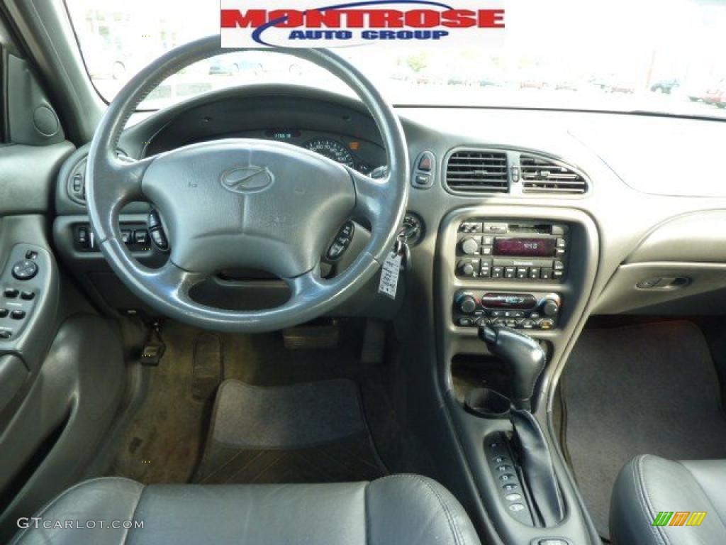 1998 Intrigue GL - Silver Metallic / Gray photo #18