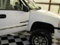 2004 Summit White GMC Sierra 2500HD SLT Crew Cab 4x4  photo #48