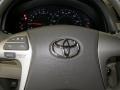 Super White - Camry LE Photo No. 18