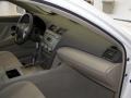 Super White - Camry LE Photo No. 27