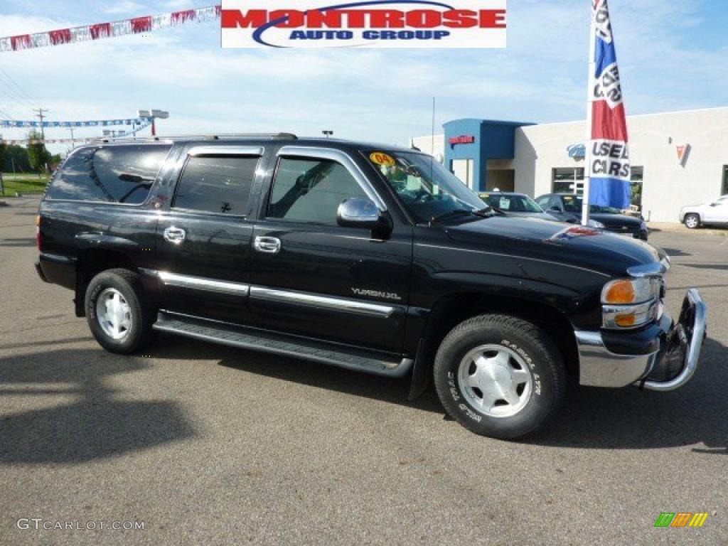 2004 Yukon XL 1500 SLT 4x4 - Onyx Black / Stone Gray photo #2