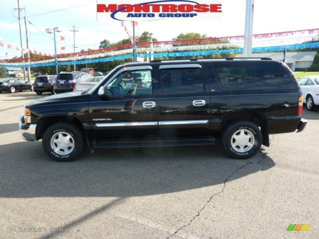 2004 Yukon XL 1500 SLT 4x4 - Onyx Black / Stone Gray photo #6