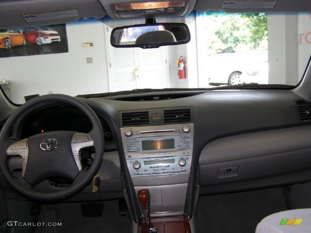 2008 Camry XLE - Classic Silver Metallic / Ash photo #24