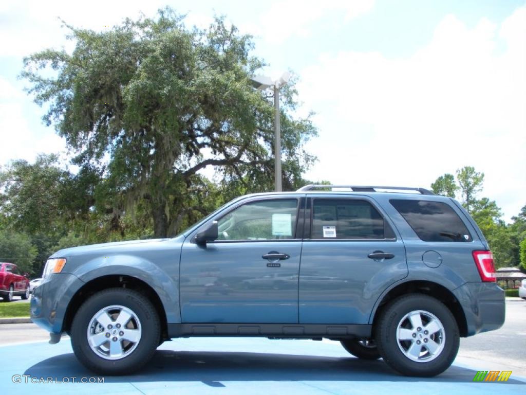 2010 Escape XLT - Steel Blue Metallic / Stone photo #2