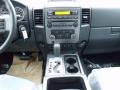 Galaxy Black - Titan SE Crew Cab Photo No. 10