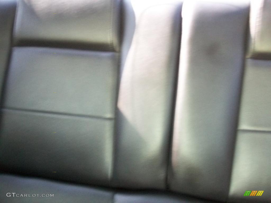 2005 Mustang V6 Premium Coupe - Windveil Blue Metallic / Dark Charcoal photo #20