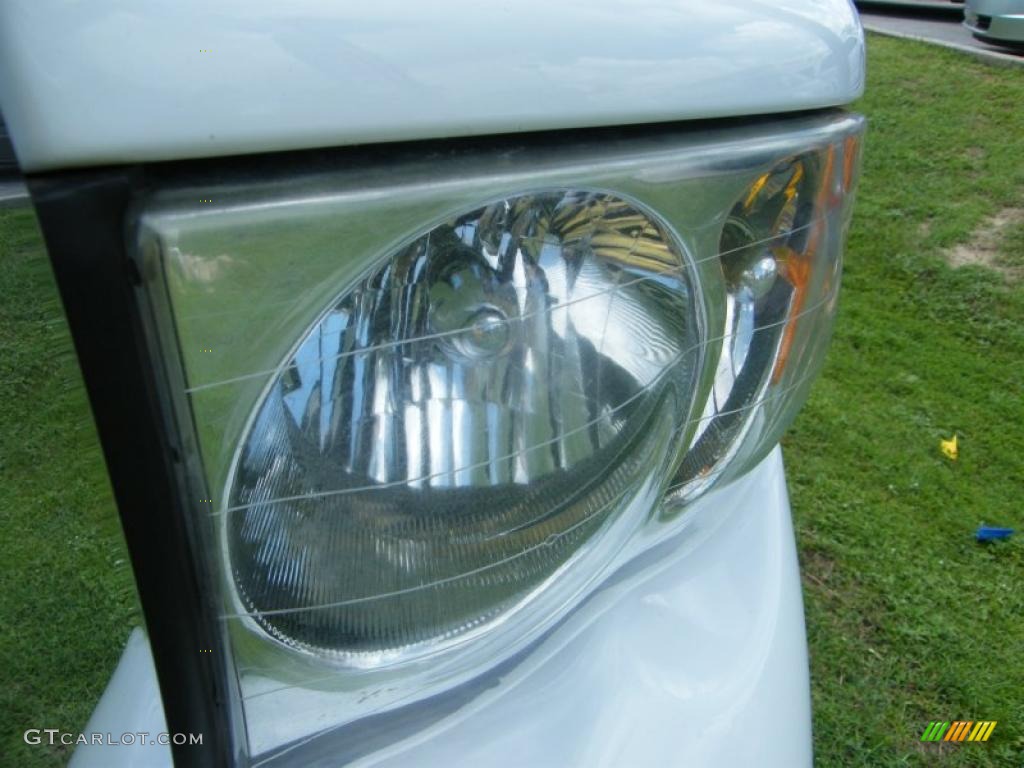 2004 Ram 1500 SLT Regular Cab 4x4 - Bright White / Dark Slate Gray photo #9