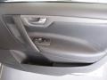 Silver Metallic - S60 2.5T Photo No. 26