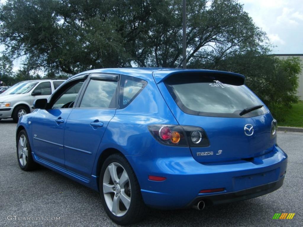 2006 MAZDA3 s Hatchback - Winning Blue Metallic / Black/Blue photo #3
