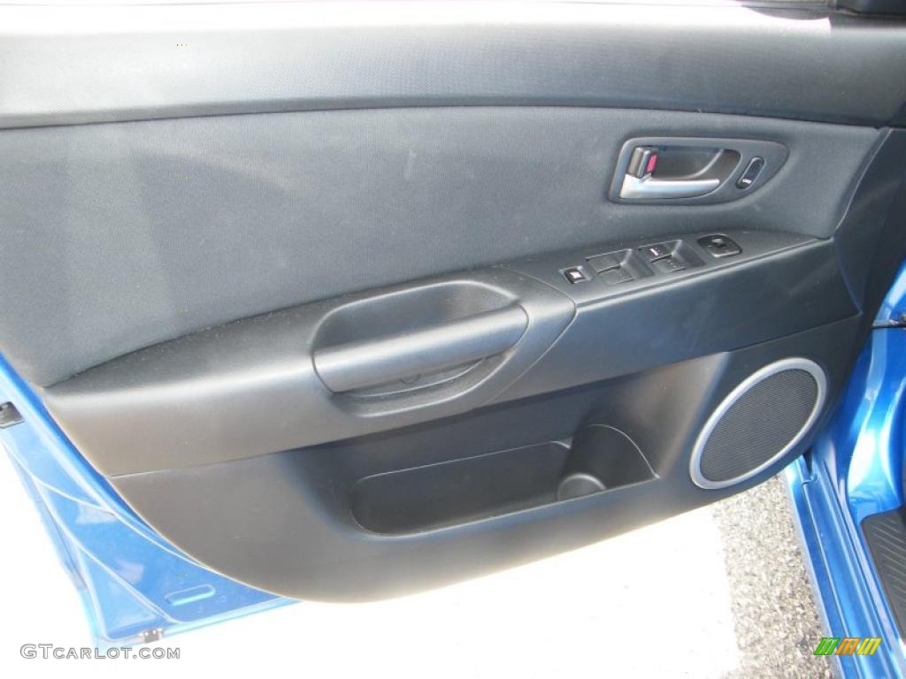 2006 MAZDA3 s Hatchback - Winning Blue Metallic / Black/Blue photo #16