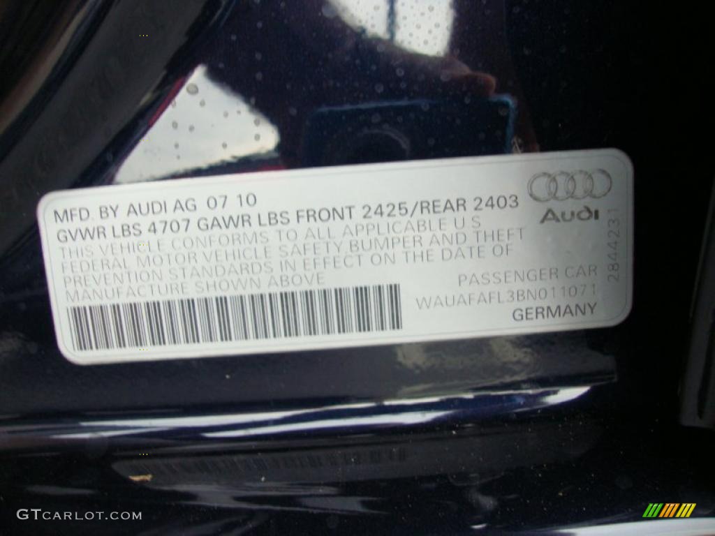 2011 A4 2.0T Sedan - Deep Sea Blue Pearl / Light Gray photo #36