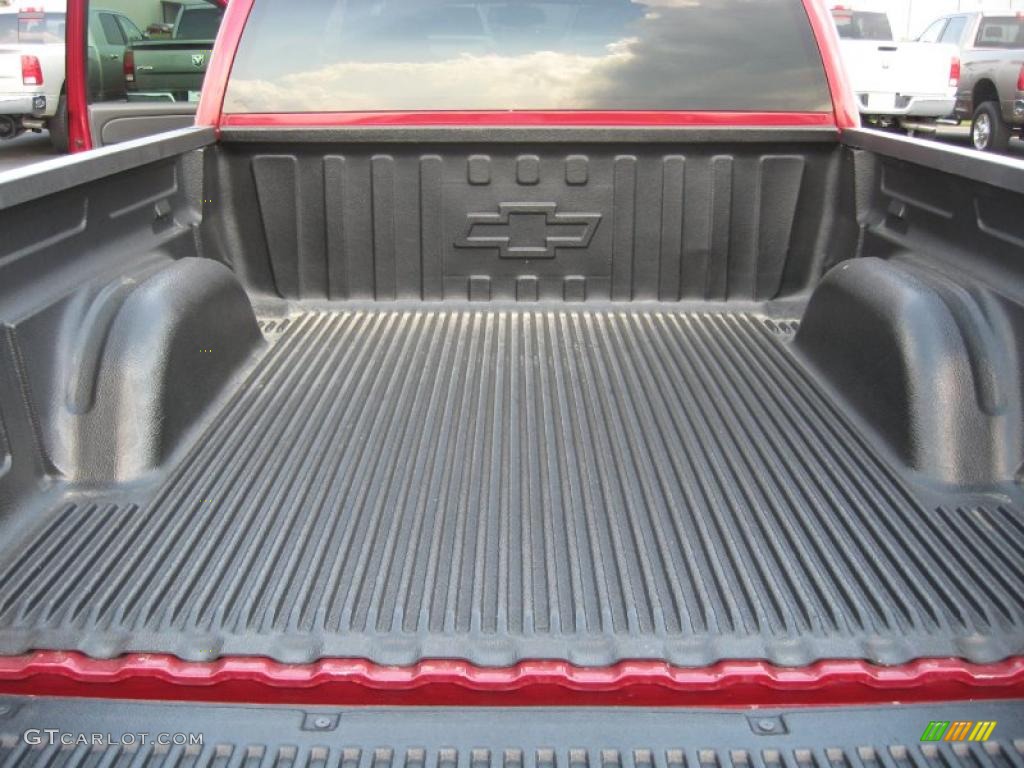 2006 Silverado 1500 LT Crew Cab - Sport Red Metallic / Dark Charcoal photo #20