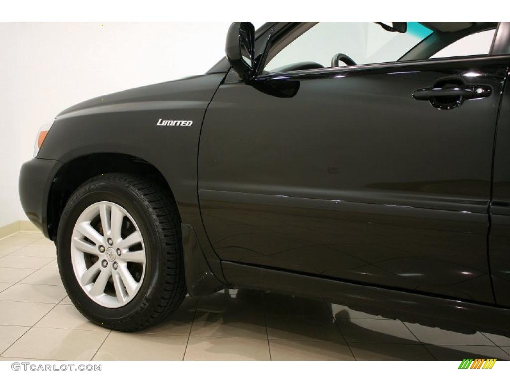 2006 Highlander Hybrid Limited 4WD - Black / Ash Gray photo #30
