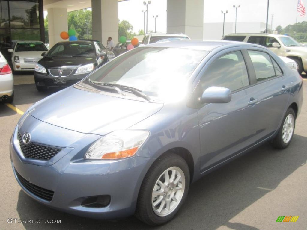 2010 Yaris Sedan - Zephyr Blue Mica / Dark Charcoal photo #1