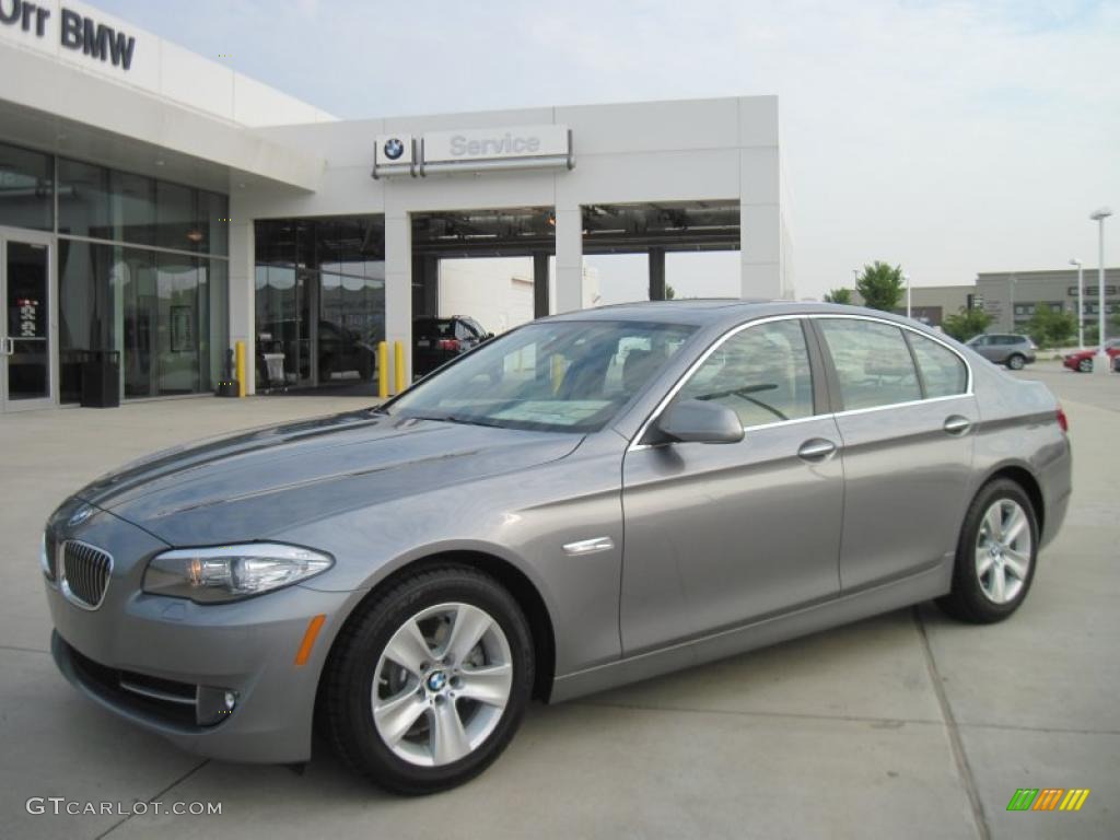 2011 5 Series 528i Sedan - Space Gray Metallic / Venetian Beige photo #1