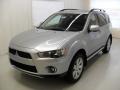 Cool Silver Metallic - Outlander SE Photo No. 1