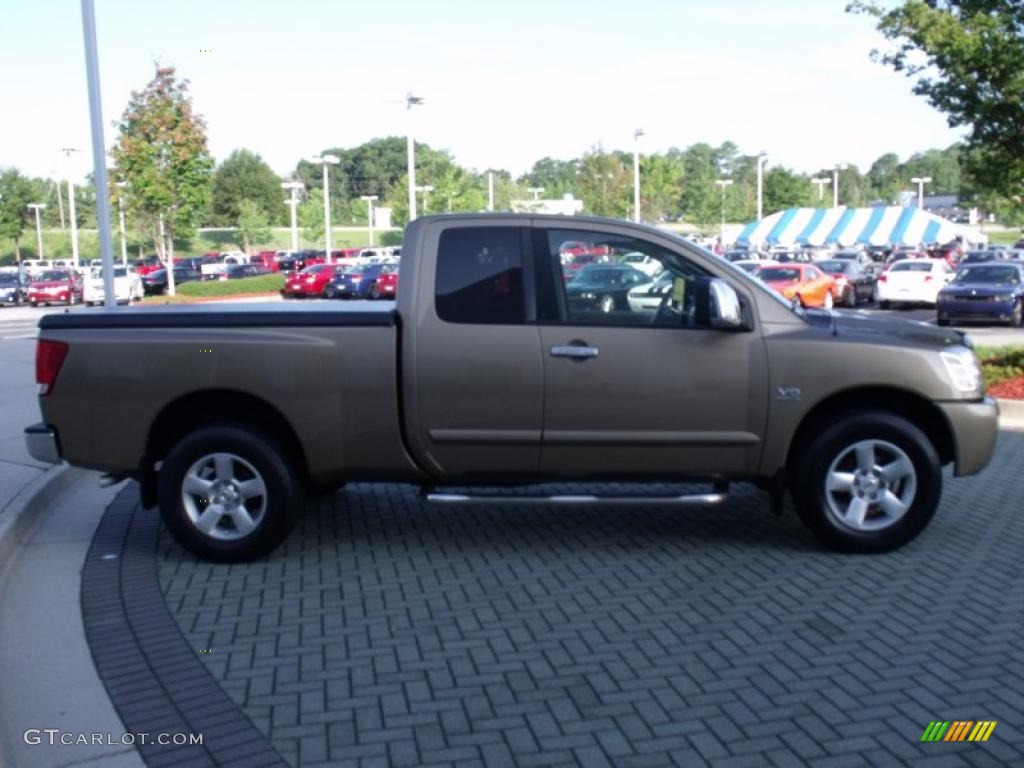 2004 Titan SE King Cab 4x4 - Copper / Sand/Steel photo #6