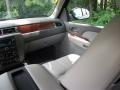 Onyx Black - Yukon XL 1500 SLT Photo No. 20