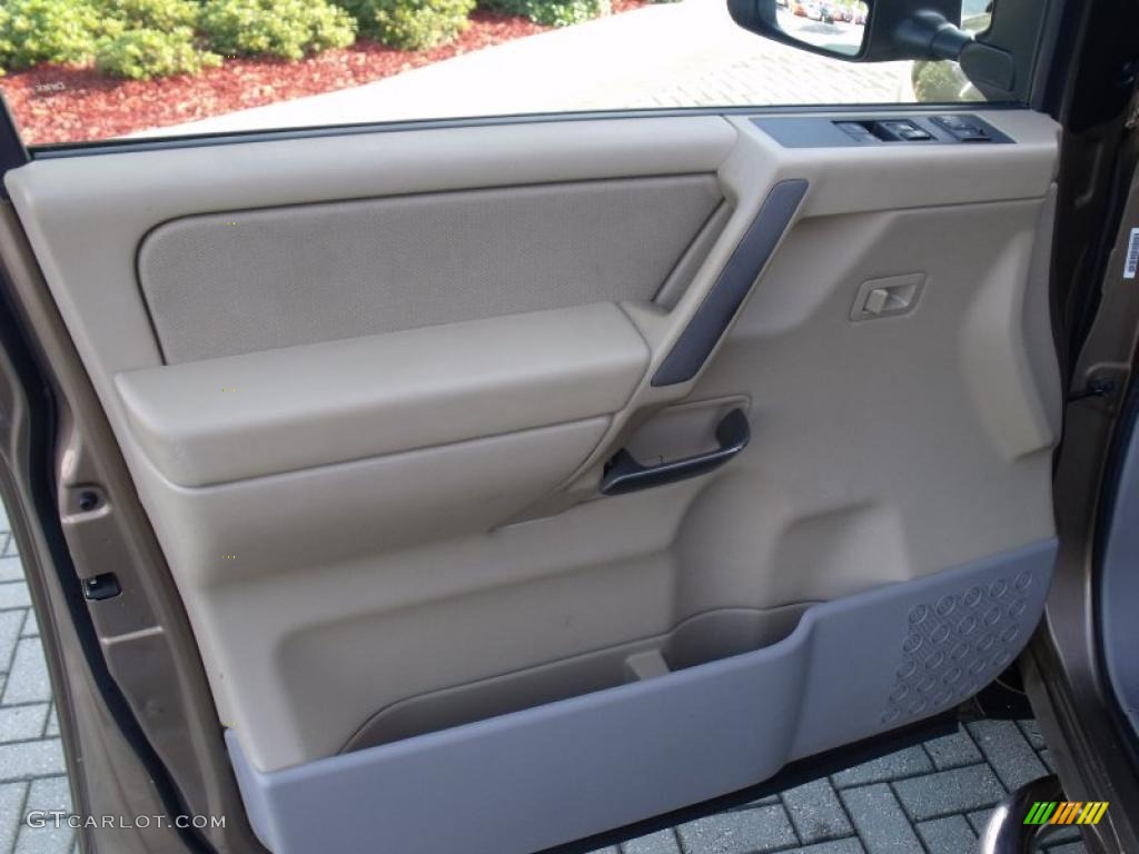 2004 Titan SE King Cab 4x4 - Copper / Sand/Steel photo #12