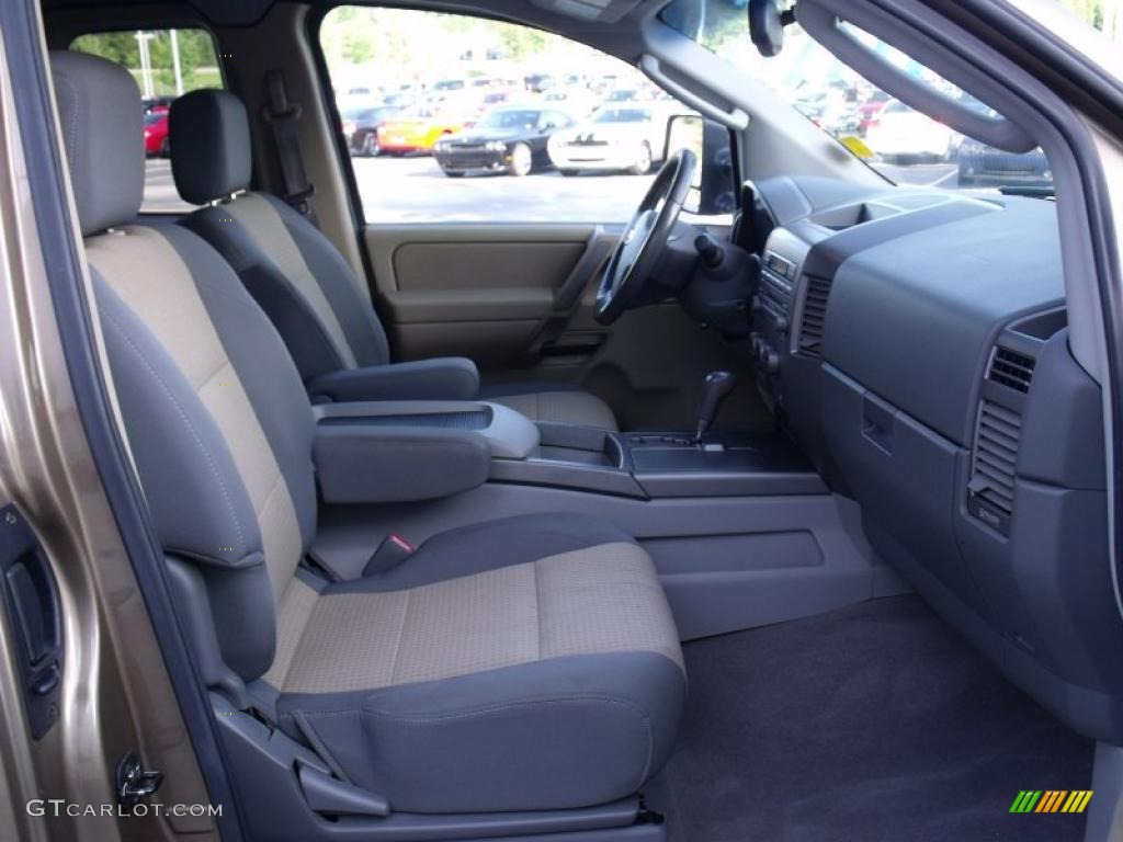 2004 Titan SE King Cab 4x4 - Copper / Sand/Steel photo #18