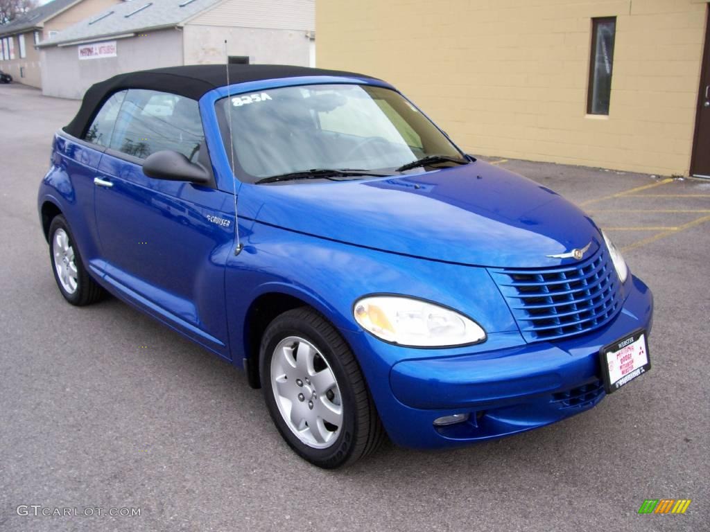 2005 PT Cruiser Touring Convertible - Electric Blue Pearl / Dark Slate Gray photo #18