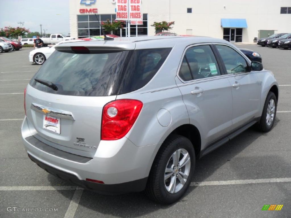 2010 Equinox LS - Silver Ice Metallic / Jet Black/Light Titanium photo #4