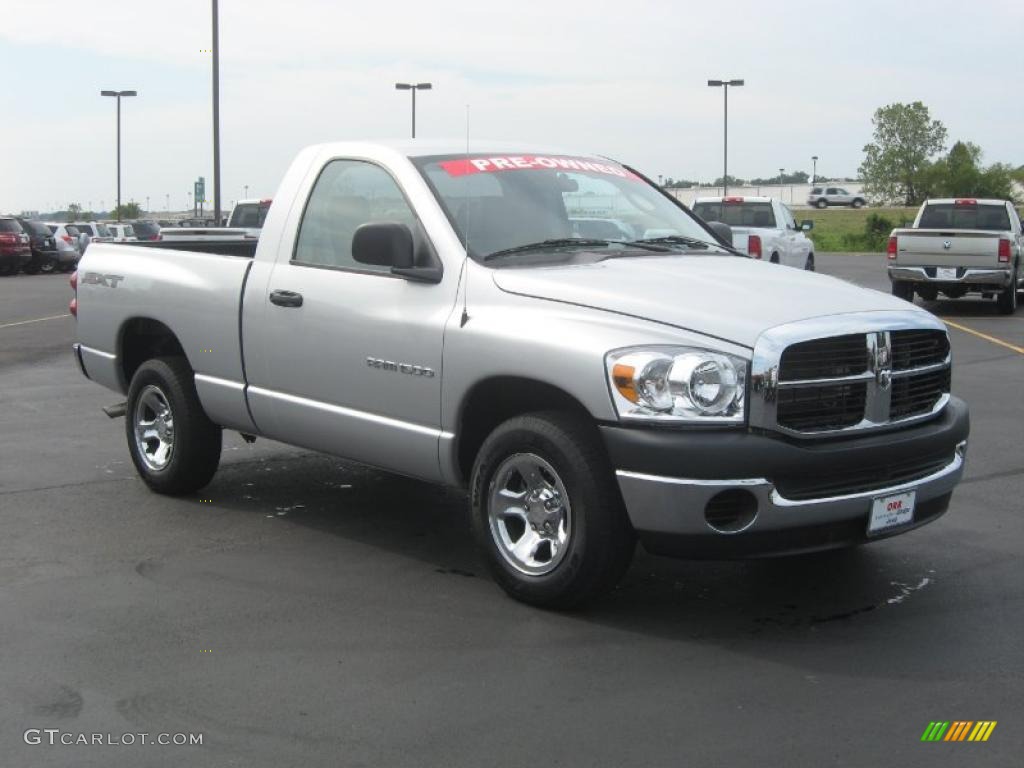 2007 Ram 1500 SXT Regular Cab - Bright Silver Metallic / Medium Slate Gray photo #3