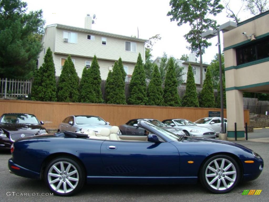 2005 XK XK8 Convertible - Pacific Blue Metallic / Ivory photo #7
