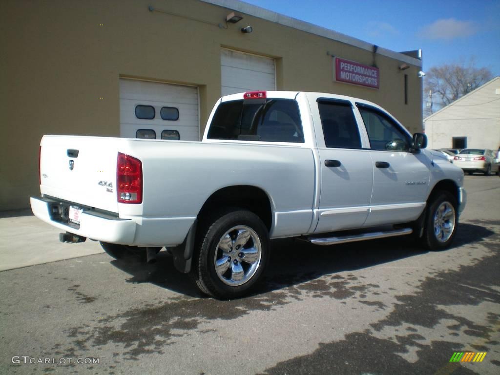 2005 Ram 1500 SLT Quad Cab 4x4 - Bright White / Dark Slate Gray photo #3