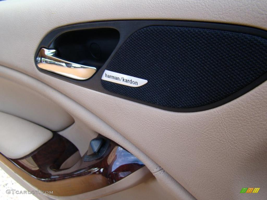 2006 3 Series 330i Convertible - Jet Black / Sand photo #19