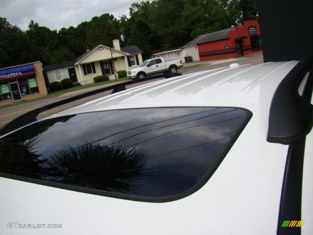 2007 MDX  - Aspen White Pearl / Taupe photo #34