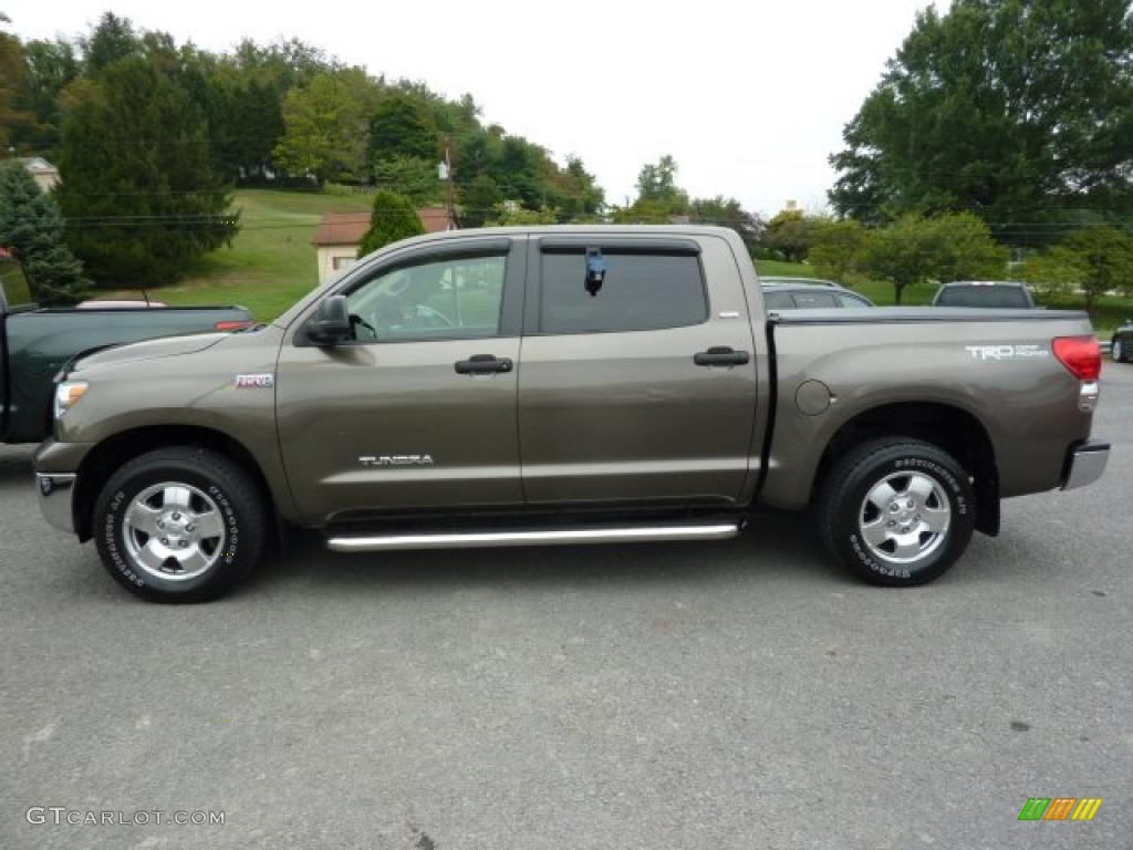 2007 Tundra SR5 TRD CrewMax 4x4 - Pyrite Mica / Beige photo #4