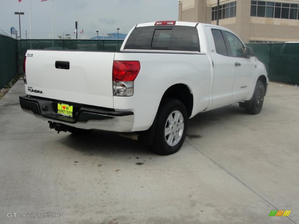 2008 Tundra SR5 Double Cab - Super White / Beige photo #3