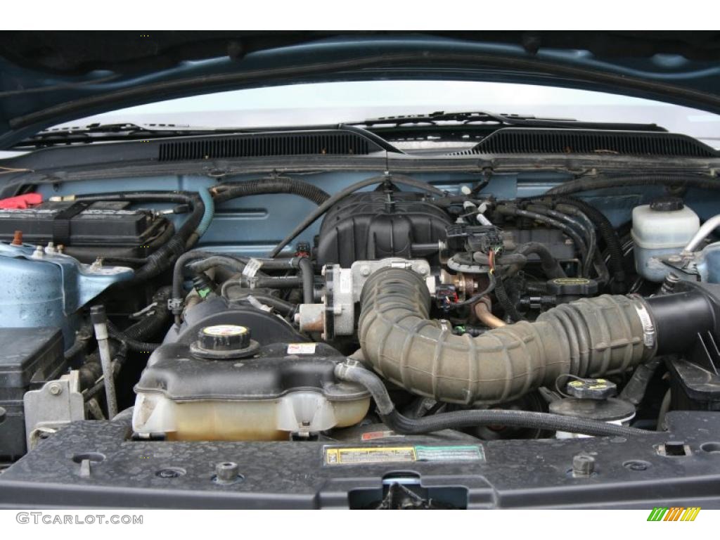 2005 Mustang V6 Deluxe Coupe - Windveil Blue Metallic / Light Graphite photo #19
