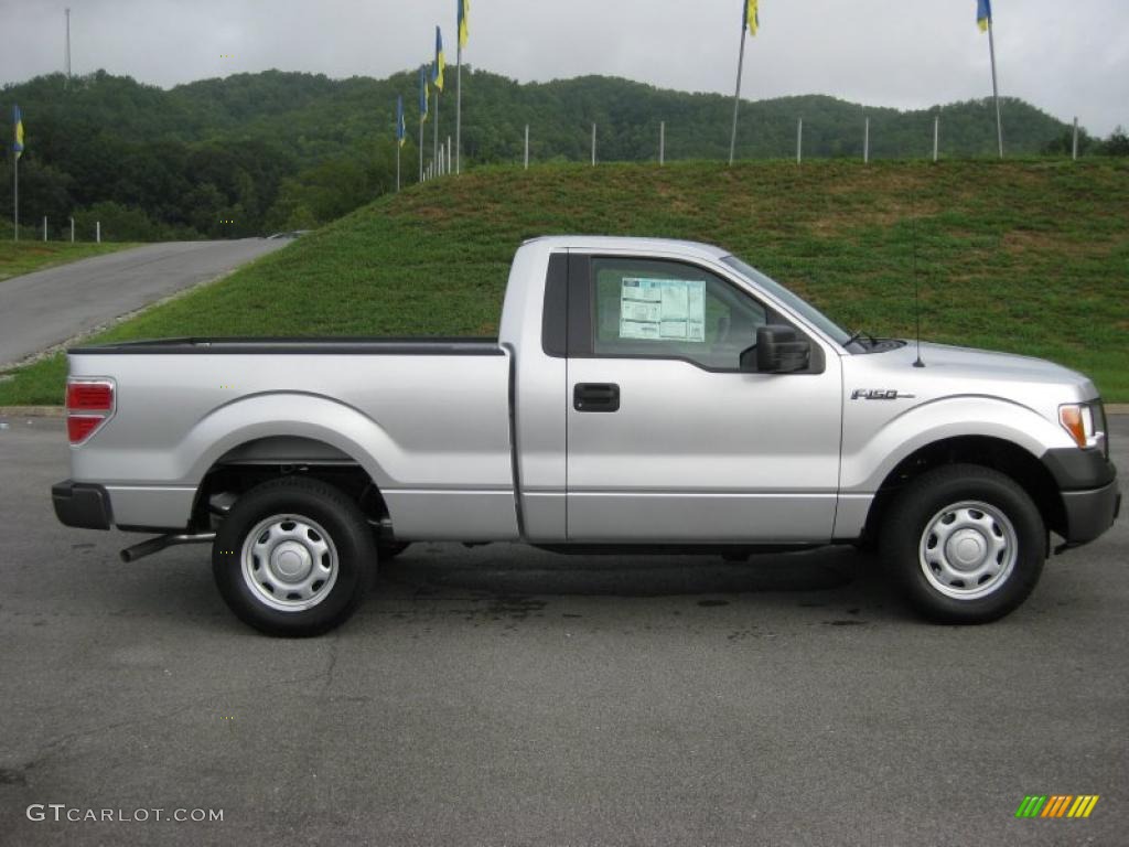 2010 F150 XL Regular Cab - Ingot Silver Metallic / Medium Stone photo #5